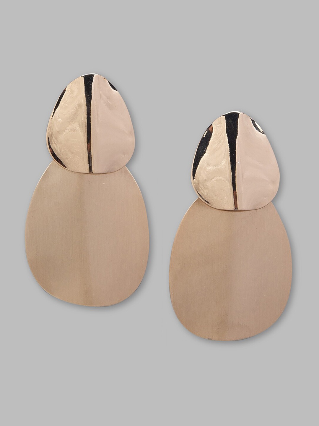 

Globus Gold-Toned Geometric Studs Earrings