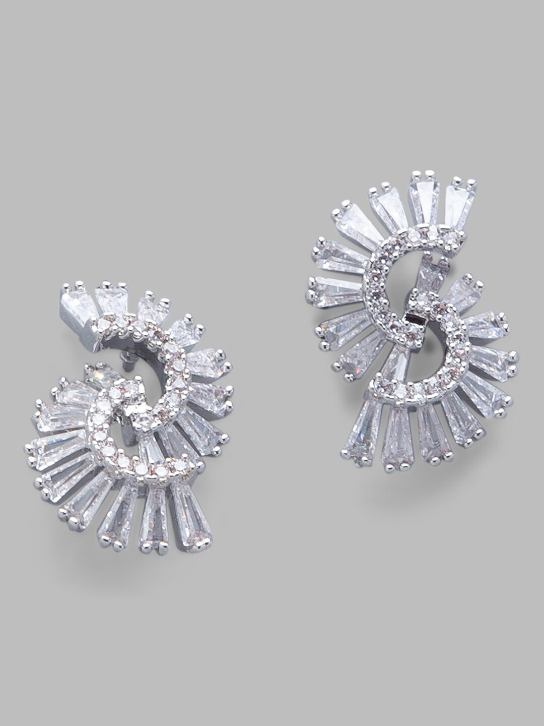

Globus Silver-Toned Geometric Studs Earrings