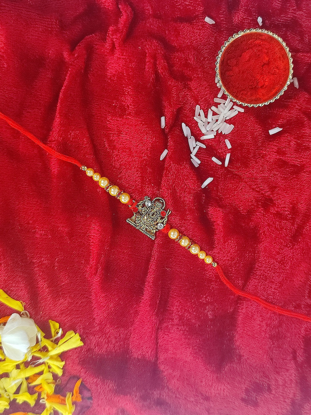 

CRAYTON Men Gold Toned & Red Ganpati with Pearl Beaded Rakhi