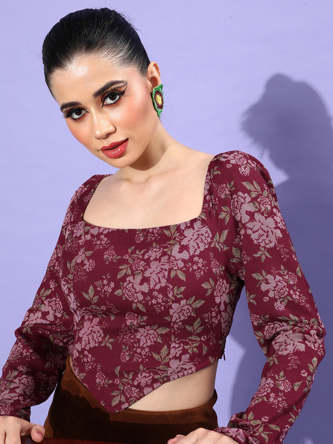 

4WRD by Dressberry Maroon & Pink Floral Print Square Neck Regular Crop Top