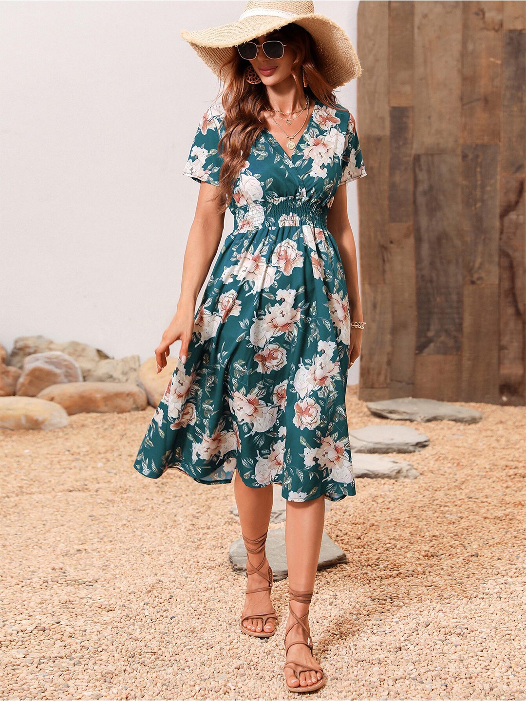 

BoStreet Women Green & White Floral Dress