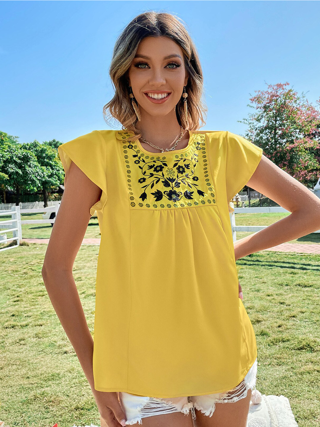 

StyleCast Women Yellow Embroidered Top