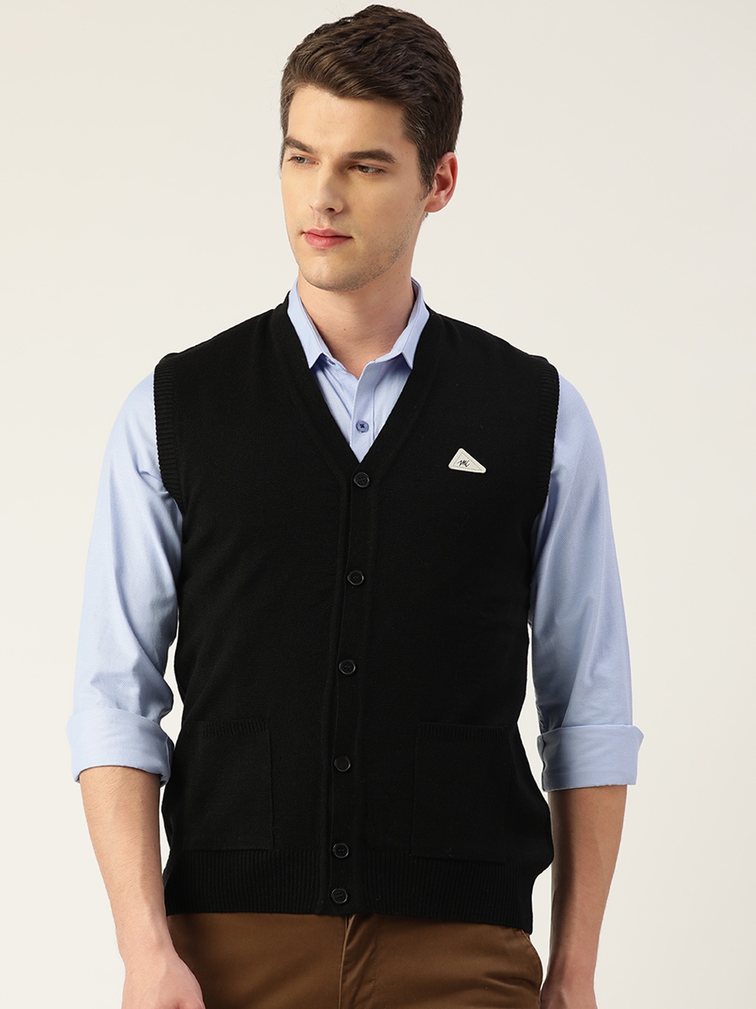 

Monte Carlo Men Black Solid Sweater Vest