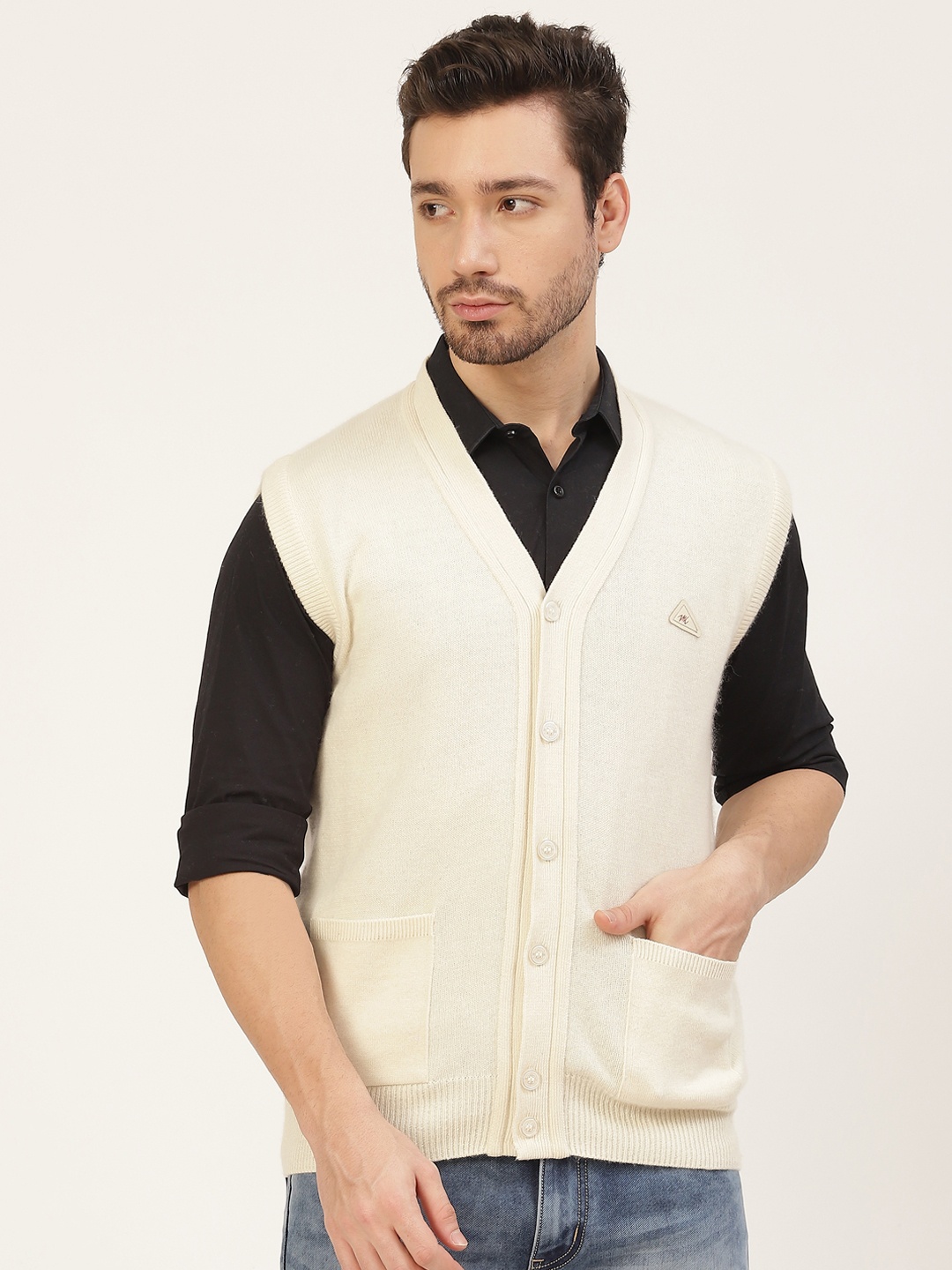 

Monte Carlo Men Off White Solid Cardigan