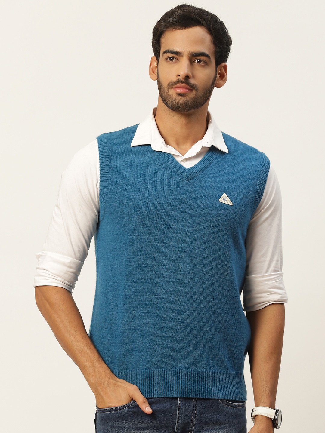 

Monte Carlo Men Blue Solid Ribbed Sweater Vest with Applique Detail