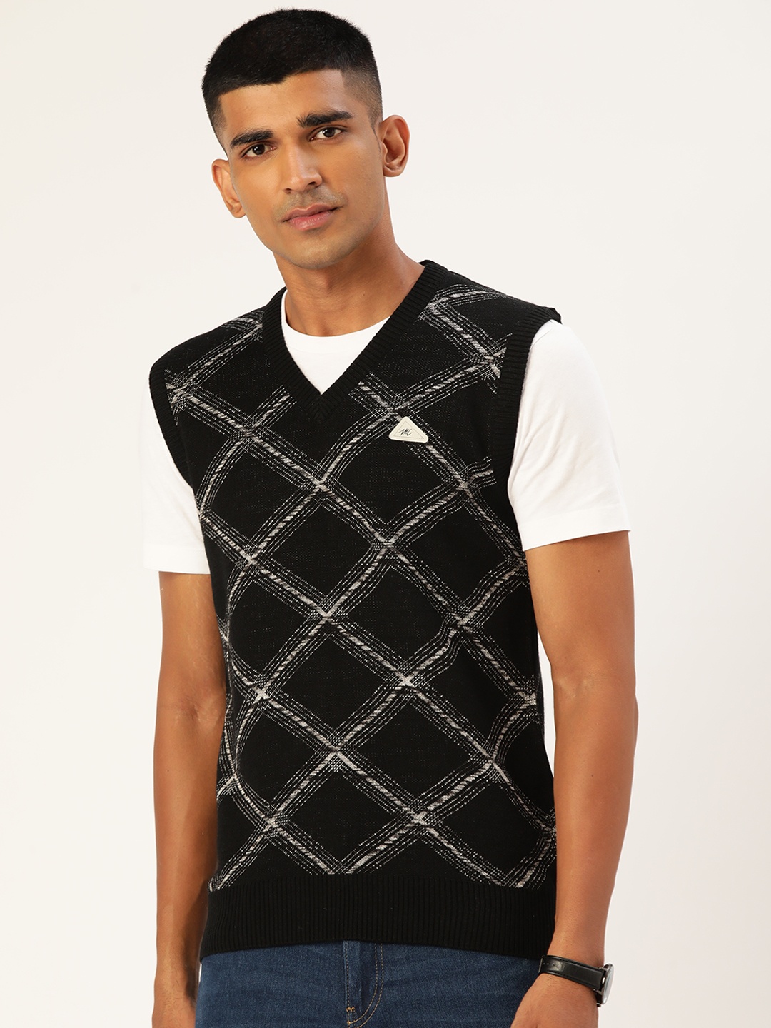 

Monte Carlo Men Black & White Checked Sweater Vest