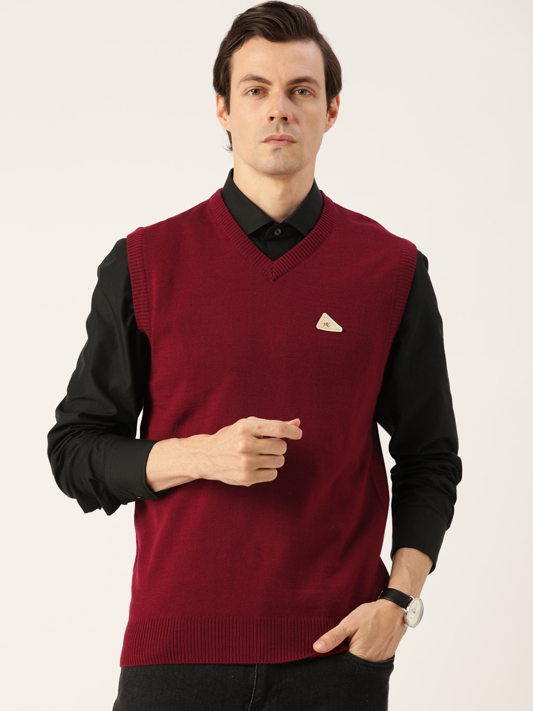 

Monte Carlo Men Maroon Solid Sweater Vest