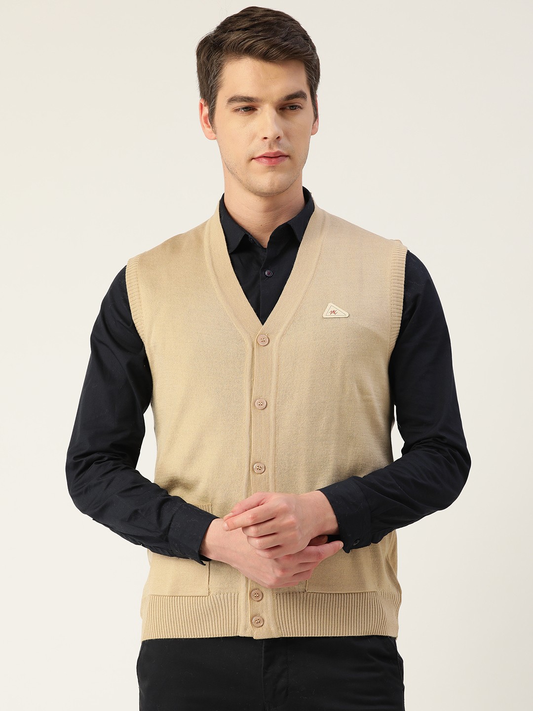 

Monte Carlo Men Beige Solid Cardigan