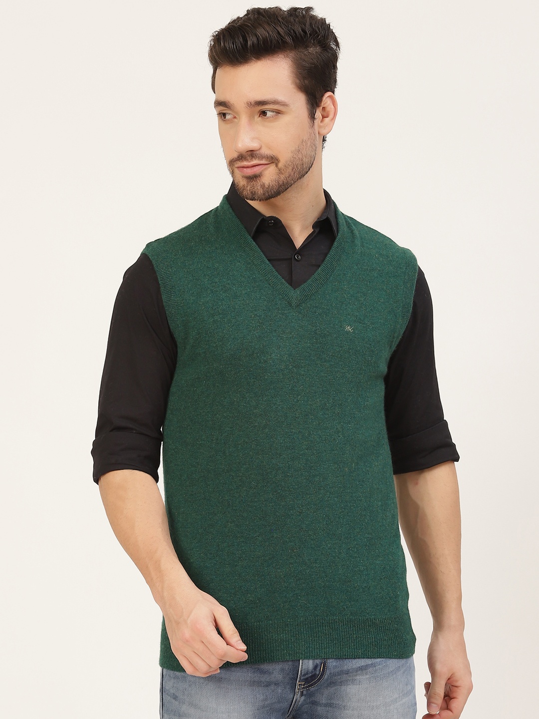 

Monte Carlo Men Green Solid V-Neck Sweater Vest