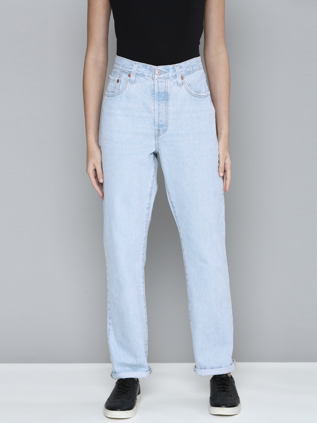 

Levis Women Blue 501 Original Fit High-Rise Light Fade Jeans
