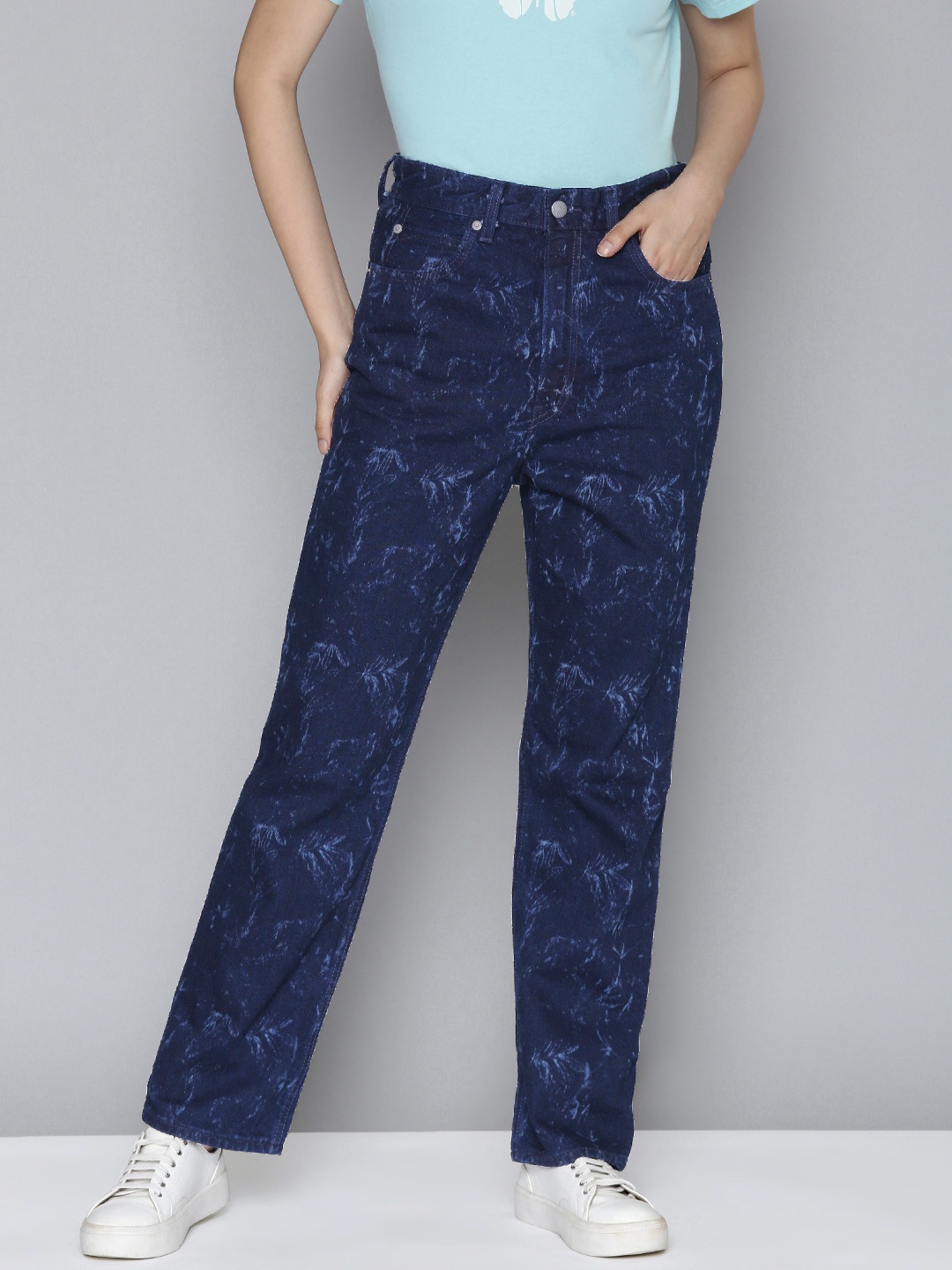 

Levis Women Blue Straight Fit High-Rise Printed Jeans