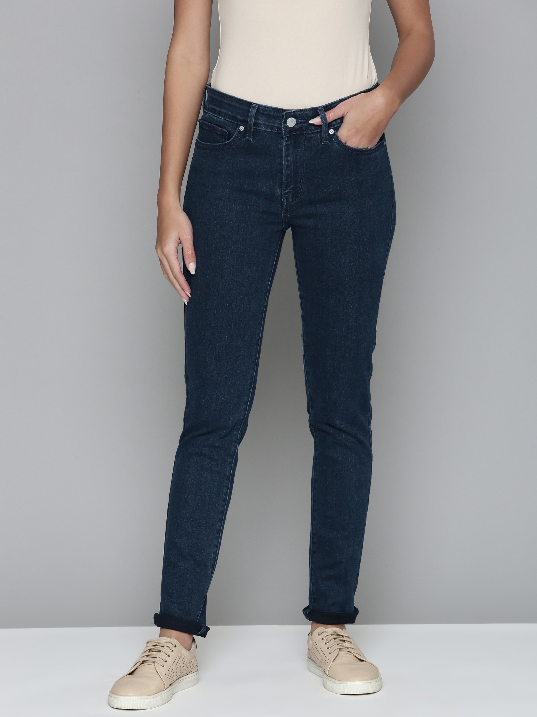 

Levis Women Blue 711 Skinny Fit Stretchable Jeans