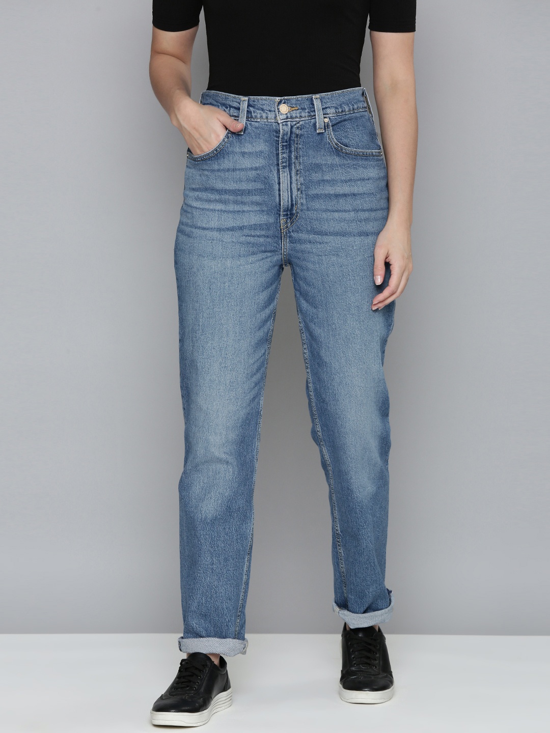 

Levis Women Blue Straight Fit High-Rise Heavy Fade Stretchable Jeans