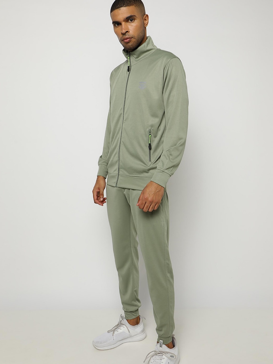 

Sports52 wear Men Solid Training Tracksuit, Green