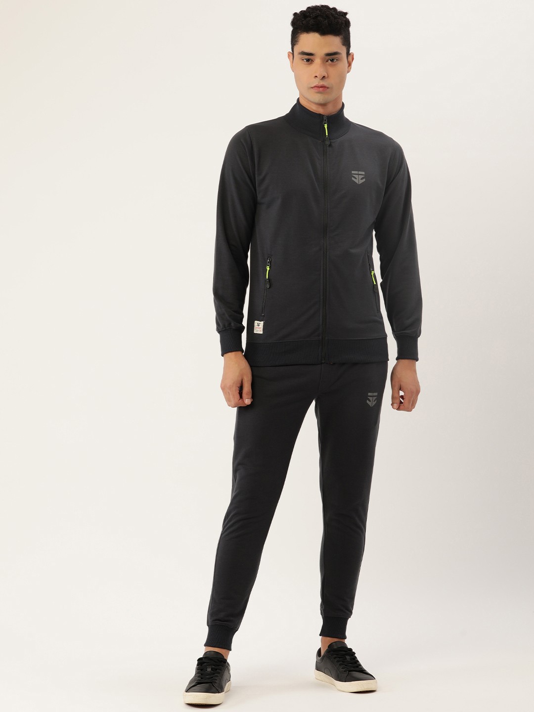 

Sports52 wear Men Black Solid Training Tracksuit
