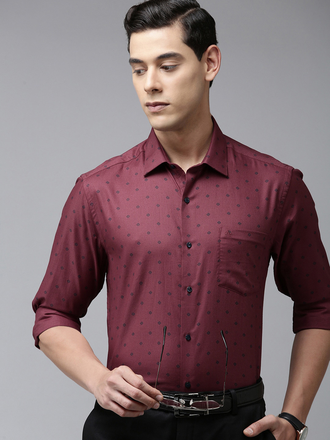 

Arrow Men Maroon & Black Original Slim Fit Floral Printed Pure Cotton Formal Shirt