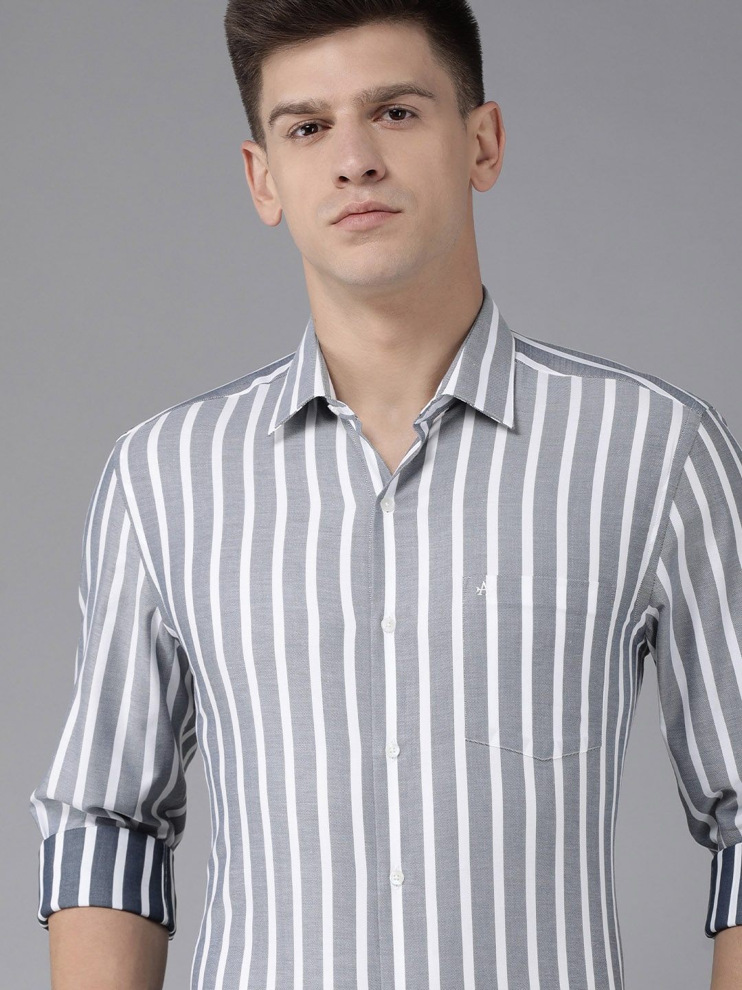 

Arrow Men White And Blue Original Slim Fit Striped Pure Cotton Formal Shirt