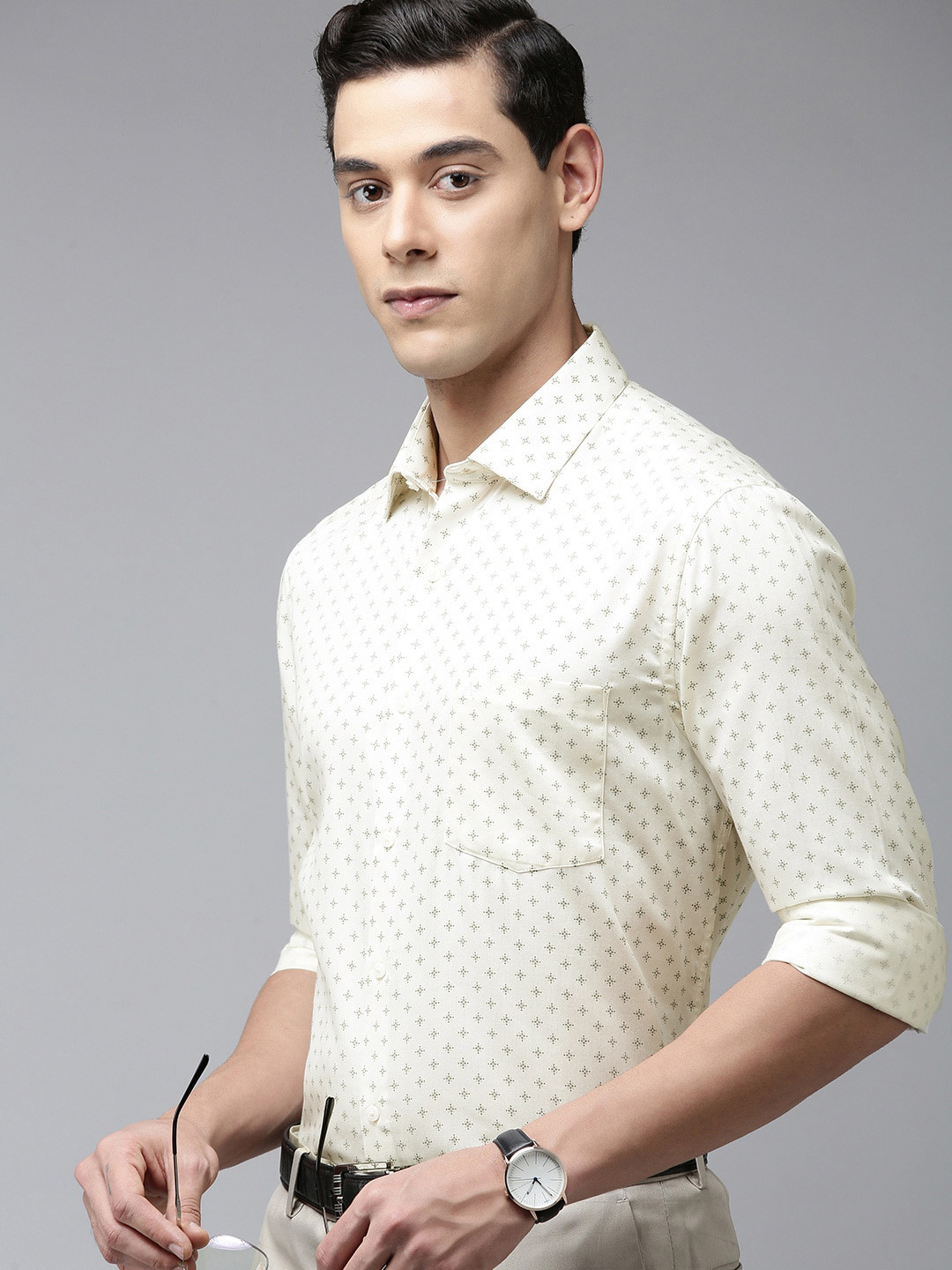

Arrow Men Off White Manhattan Slim Fit Printed Pure Cotton Formal Shirt