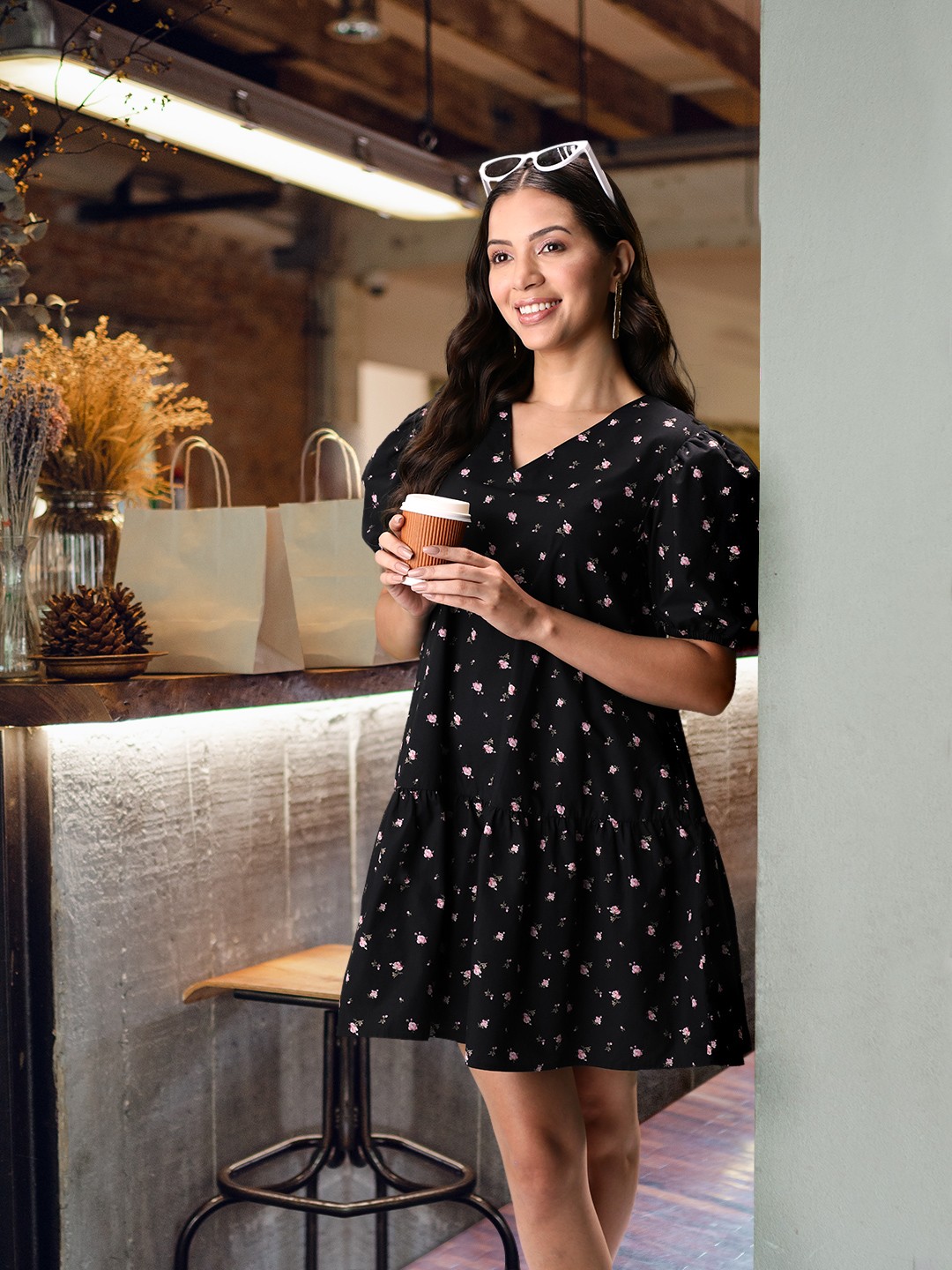 

Levis Women Black & Pink Floral Printed Relaxed Fit Tiered A-Line Dress