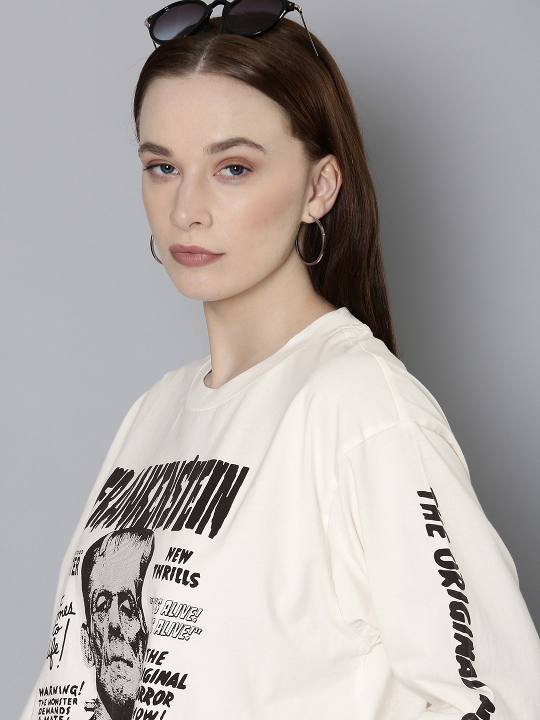 

Levis Printed Pure Cotton Drop Shoulder Sleeves Crop T-shirt, White