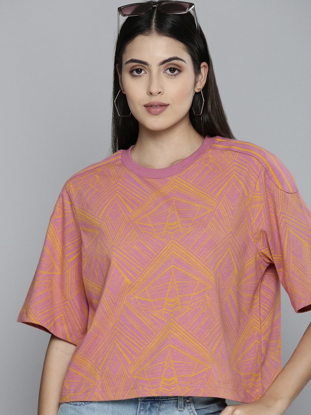 

Levis Women Geometric Printed Pure Cotton Boxy Top, Mauve