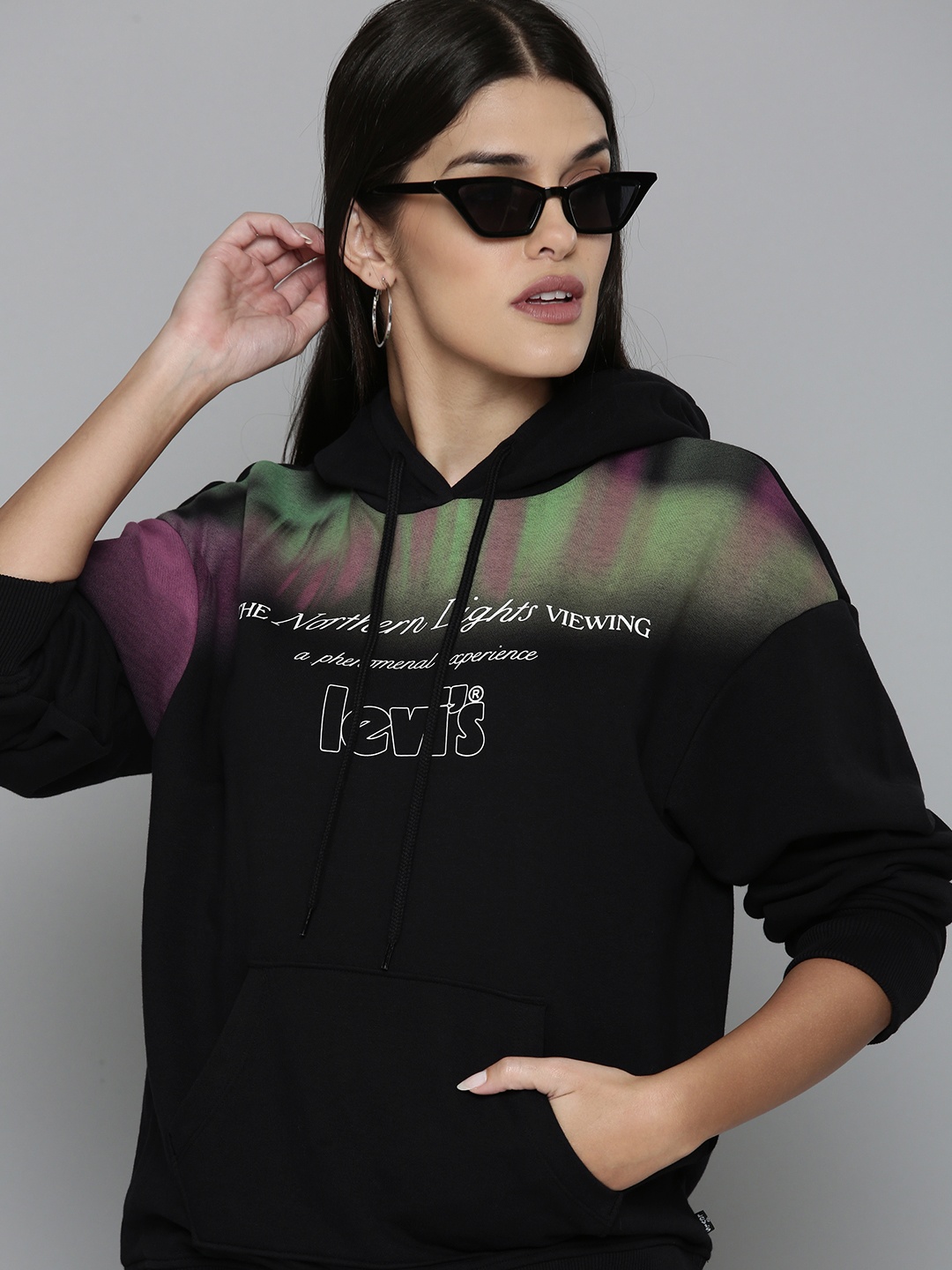 

Levis Women Black Brand Logo Printed Relaxed Fit Hooded Sweatshirt