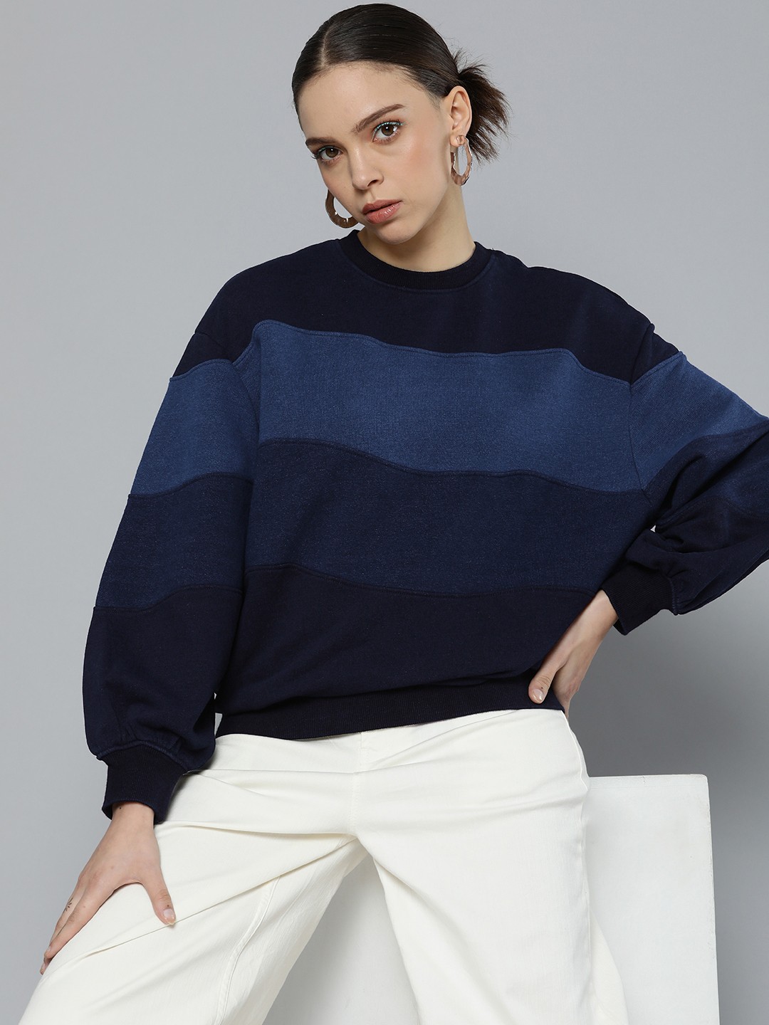 

Levis Women Blue Colourblocked Sweatshirt