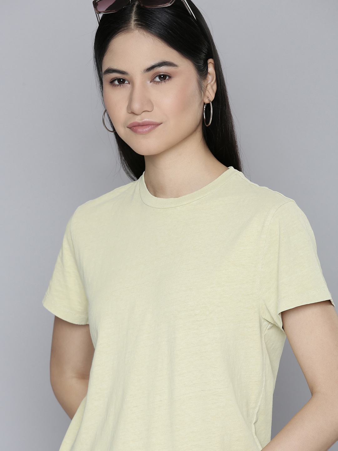 

Levi's Women's Yellow Classic Pure Cotton Fitted T-shirt