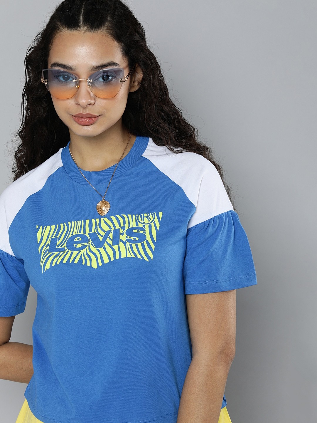 

Levis Women Blue & White Brand Logo Printed Pure Cotton T-shirt