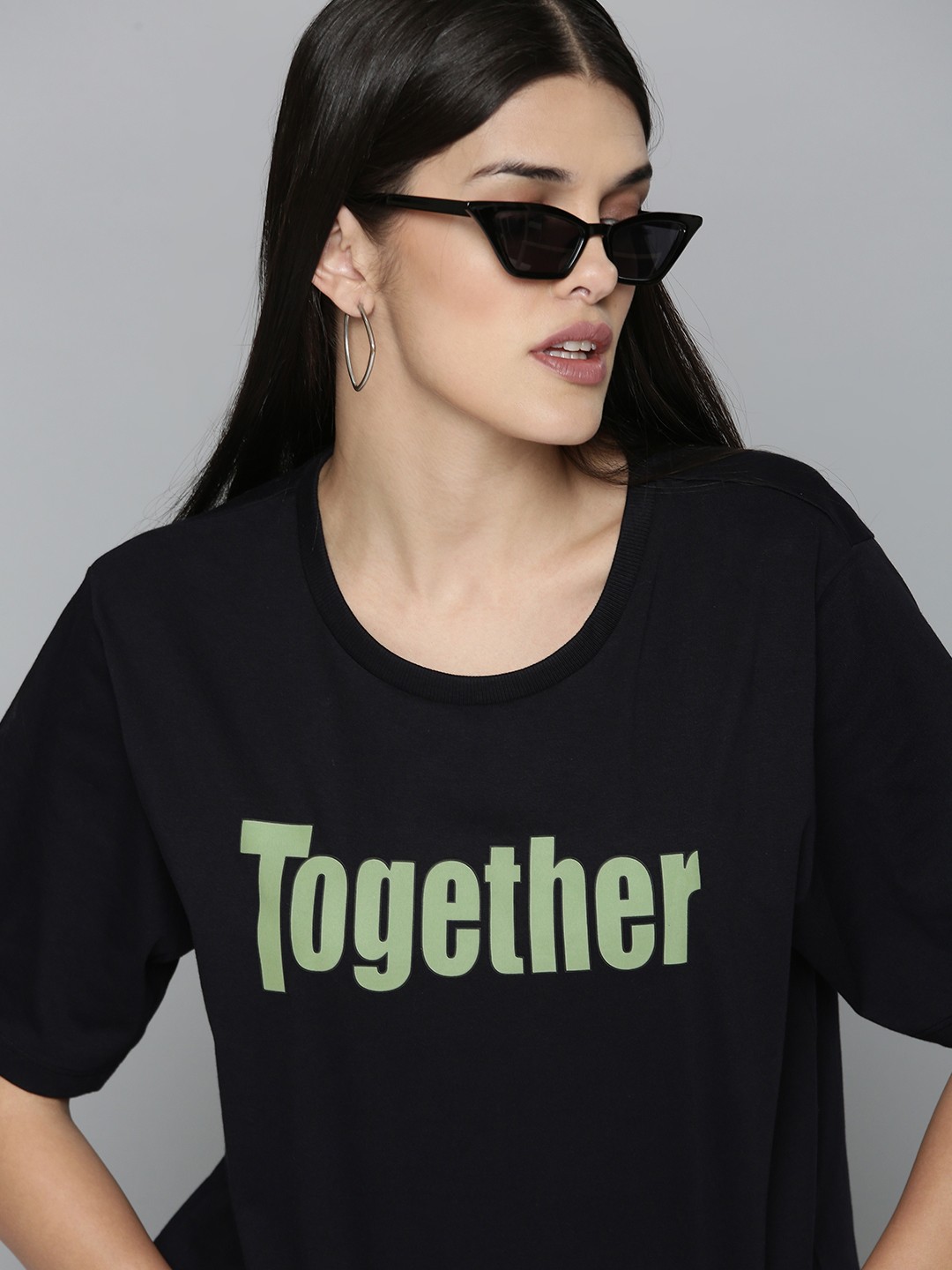 

Levis Women Black Typography Printed Relaxed Fir Pure Cotton T-shirt
