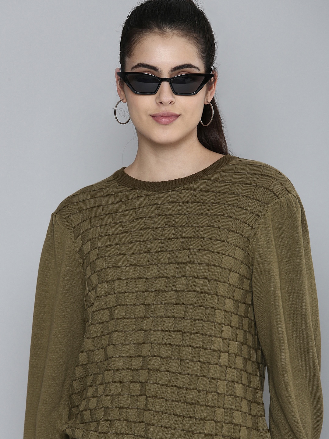 

Levis Women Olive Green Checked Sweatshirt