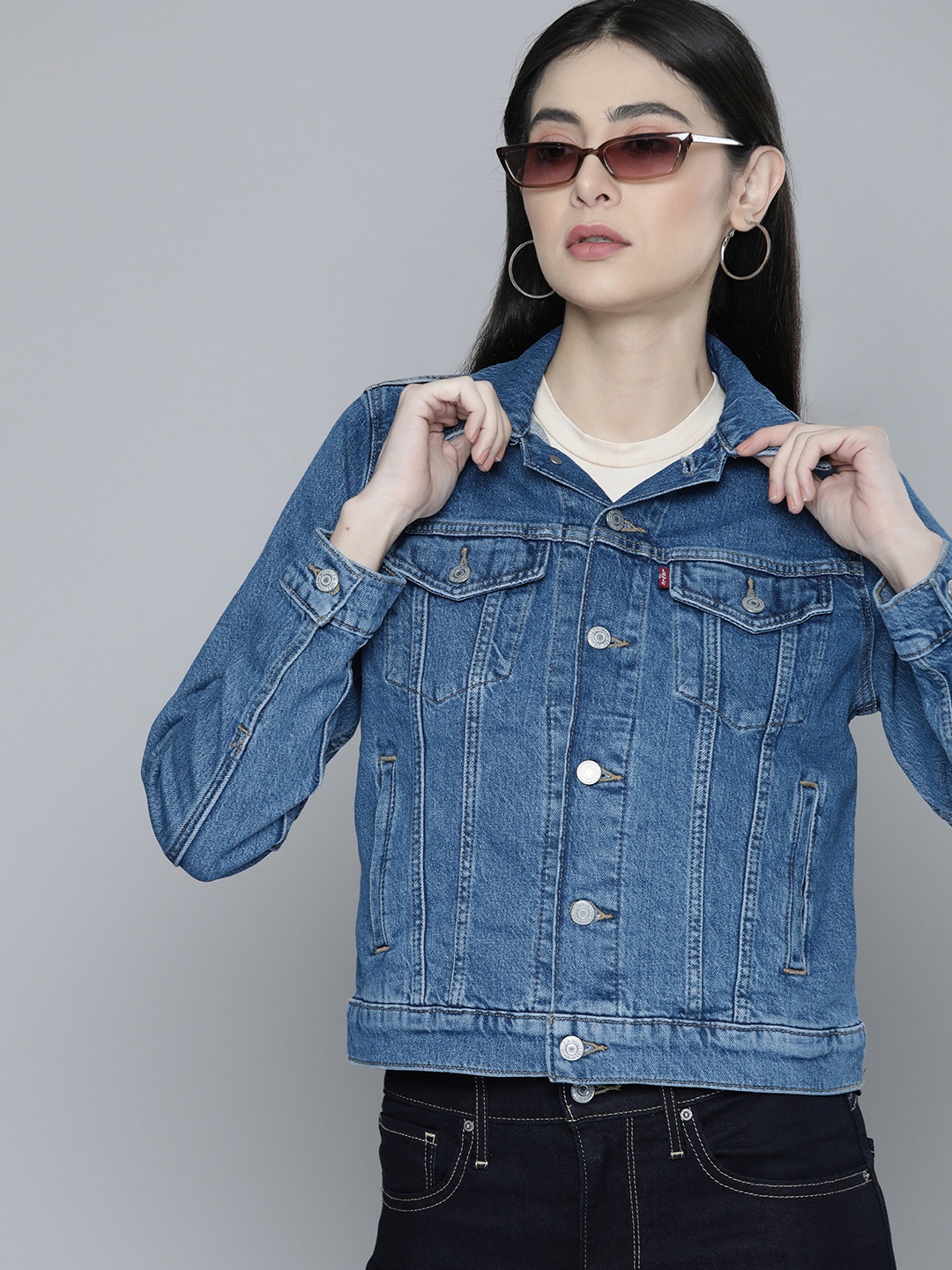 

Levis Women Blue Washed Denim Jacket