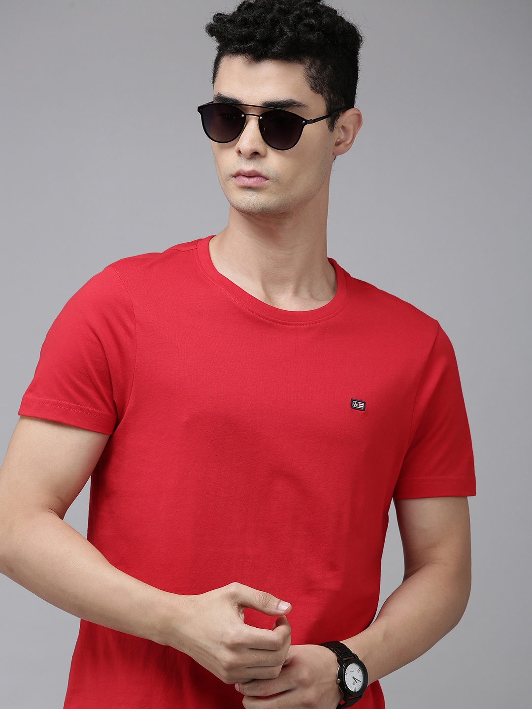 

Arrow Men Red Solid Pure Cotton T-shirt