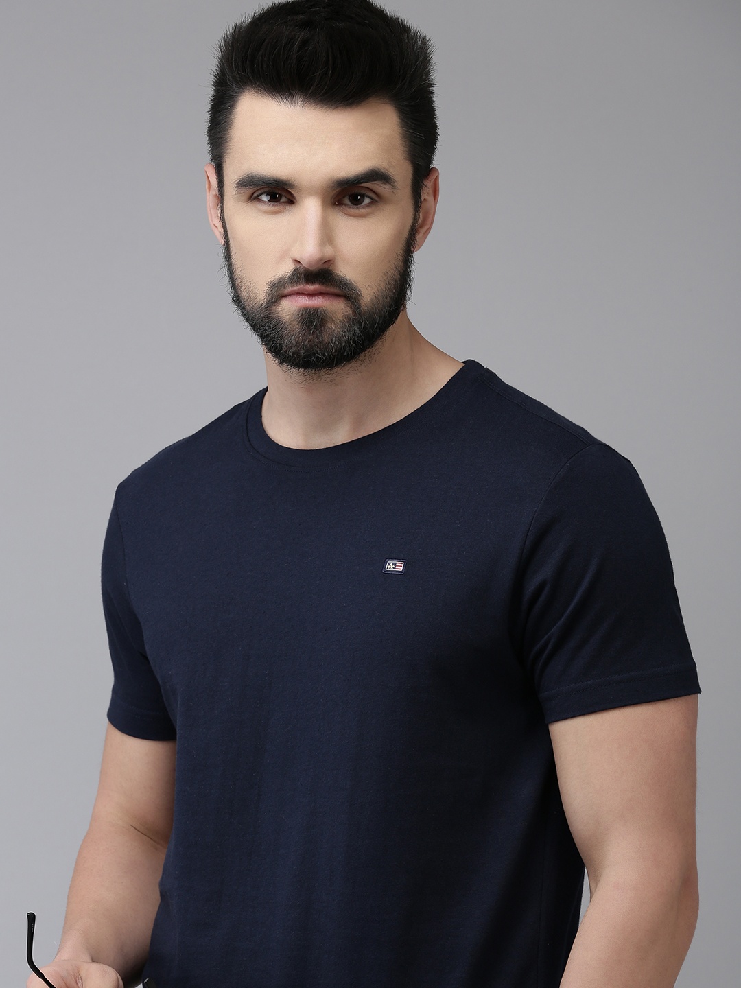 

Arrow Men Navy Blue Solid Indigo Pure Cotton Brand Logo Applique Knitted T-shirt