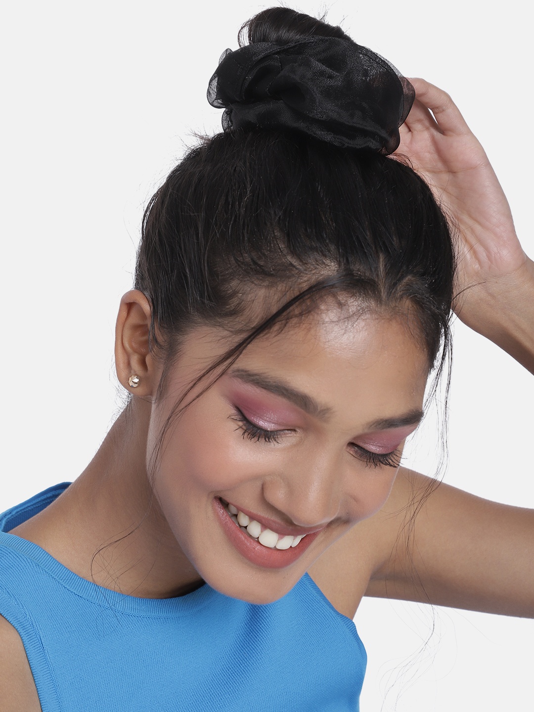 

DressBerry Women Solid Scrunchie, Black