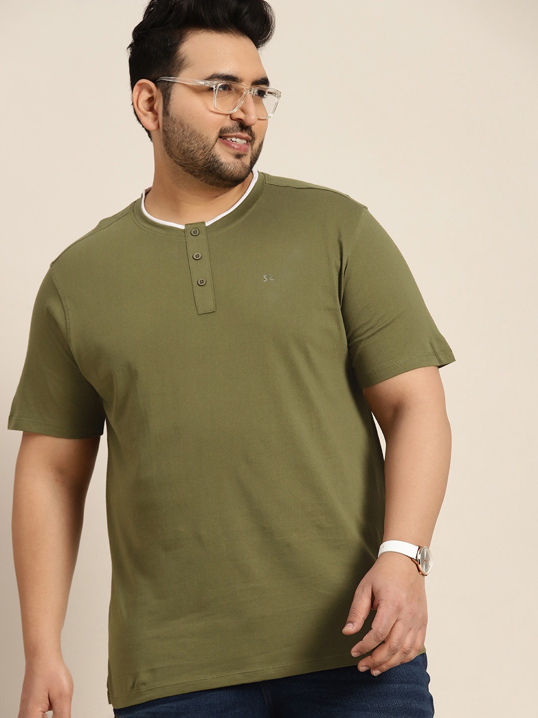 

Sztori Men Plus Size Henley Neck Pure Cotton T-shirt, Olive