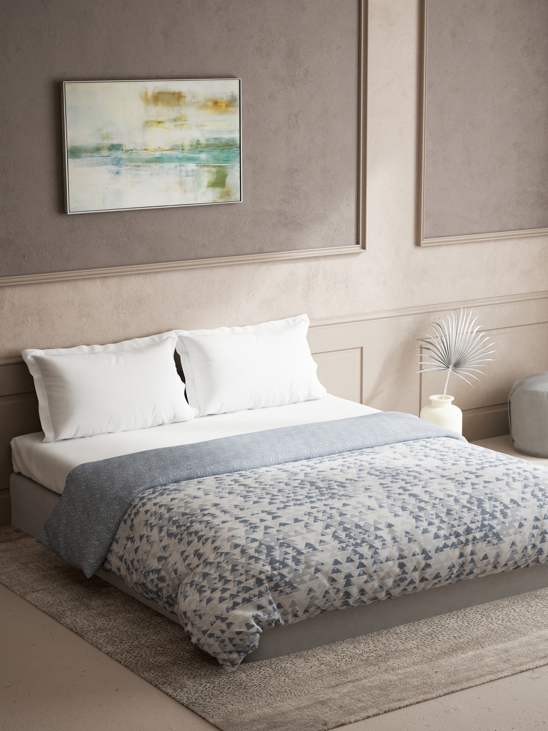 

DDecor Blue & White Geometric Mild Winter 150 GSM Double Bed Comforter