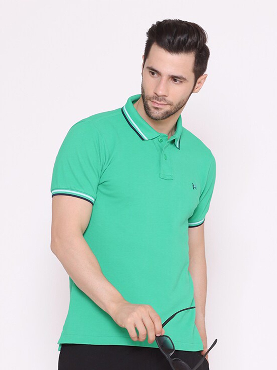 

FLAWLESS Men Green Polo Collar T-shirt
