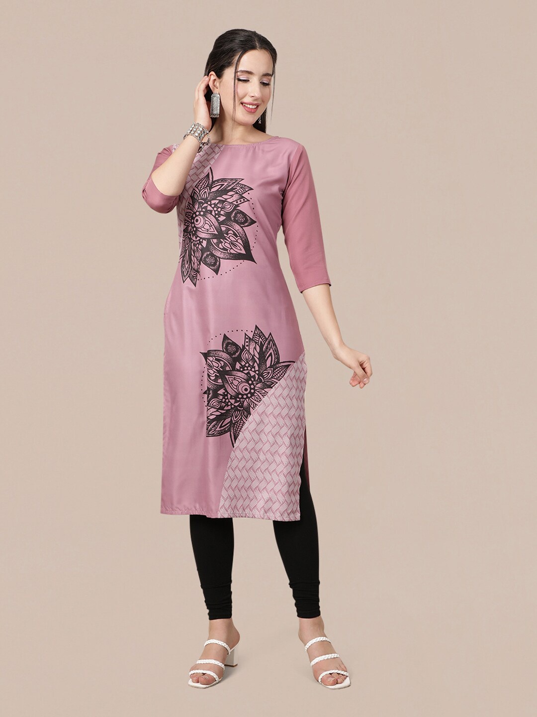 

MOKOSH Women Pink & Black Floral Printed Floral Crepe Kurta