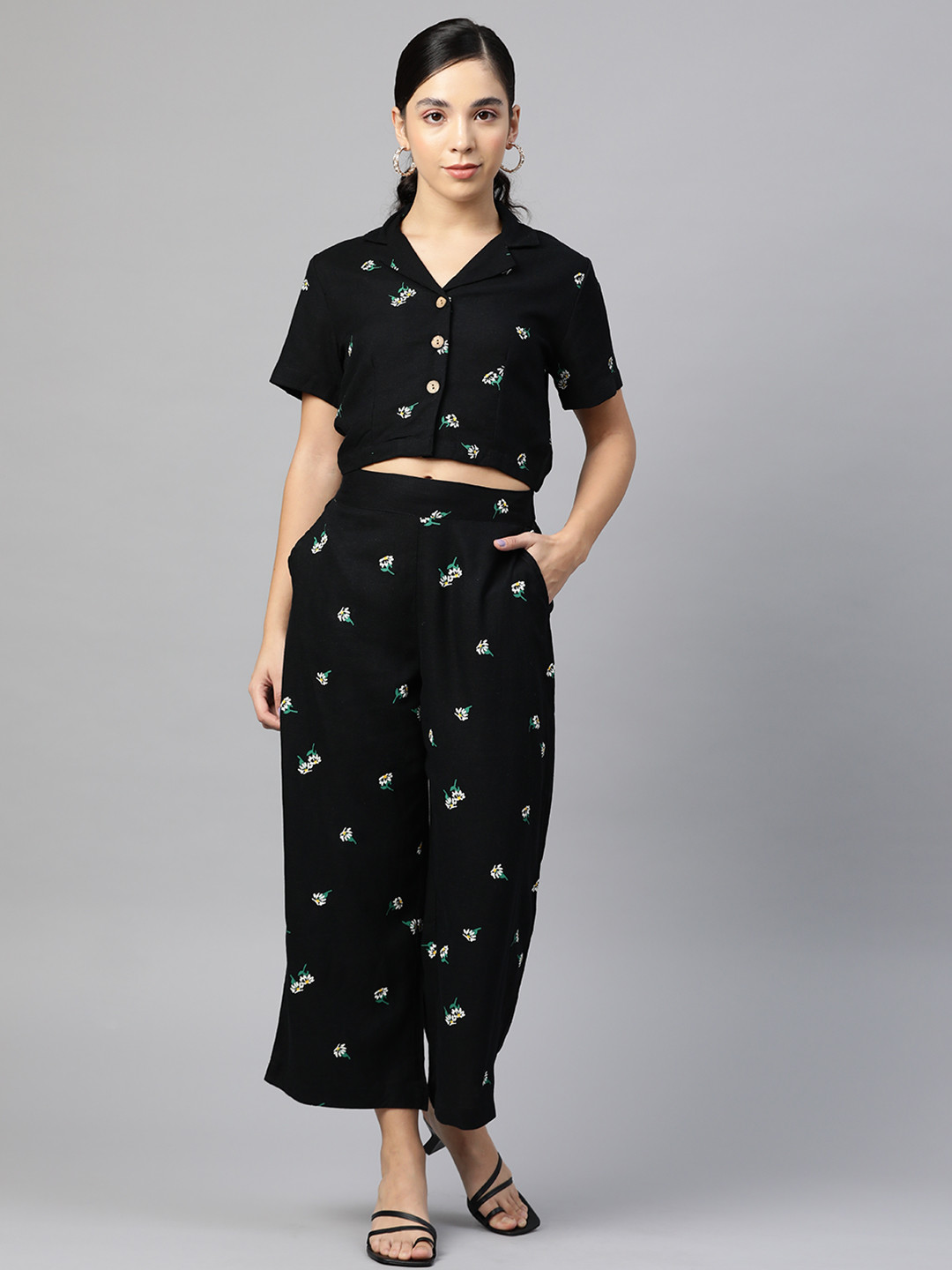 

RUNWAYIN Women Black Floral Printed Linen Shirt with Trousers