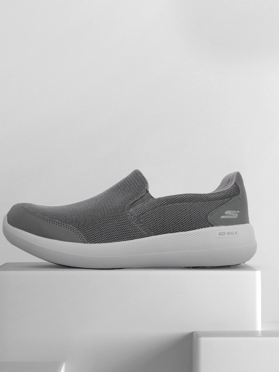 

Skechers Men Charcoal GO WALK STABILITY - RESOLUTE Walking Shoes