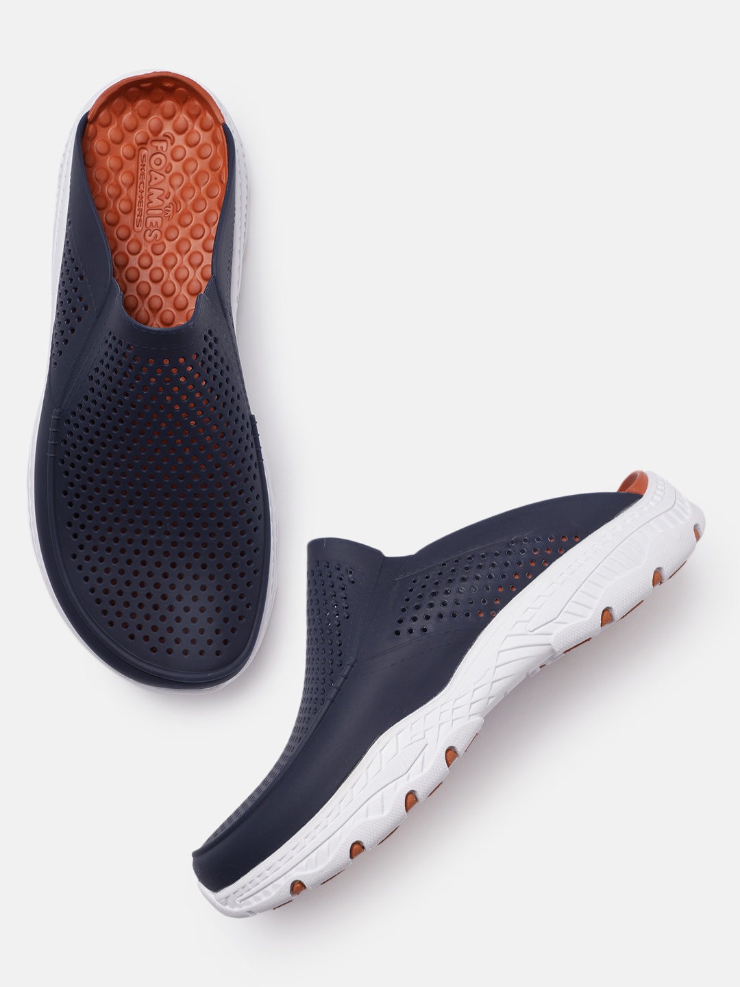 

Skechers Men Navy Blue CRESTON ULTRA - HAVANA Clogs