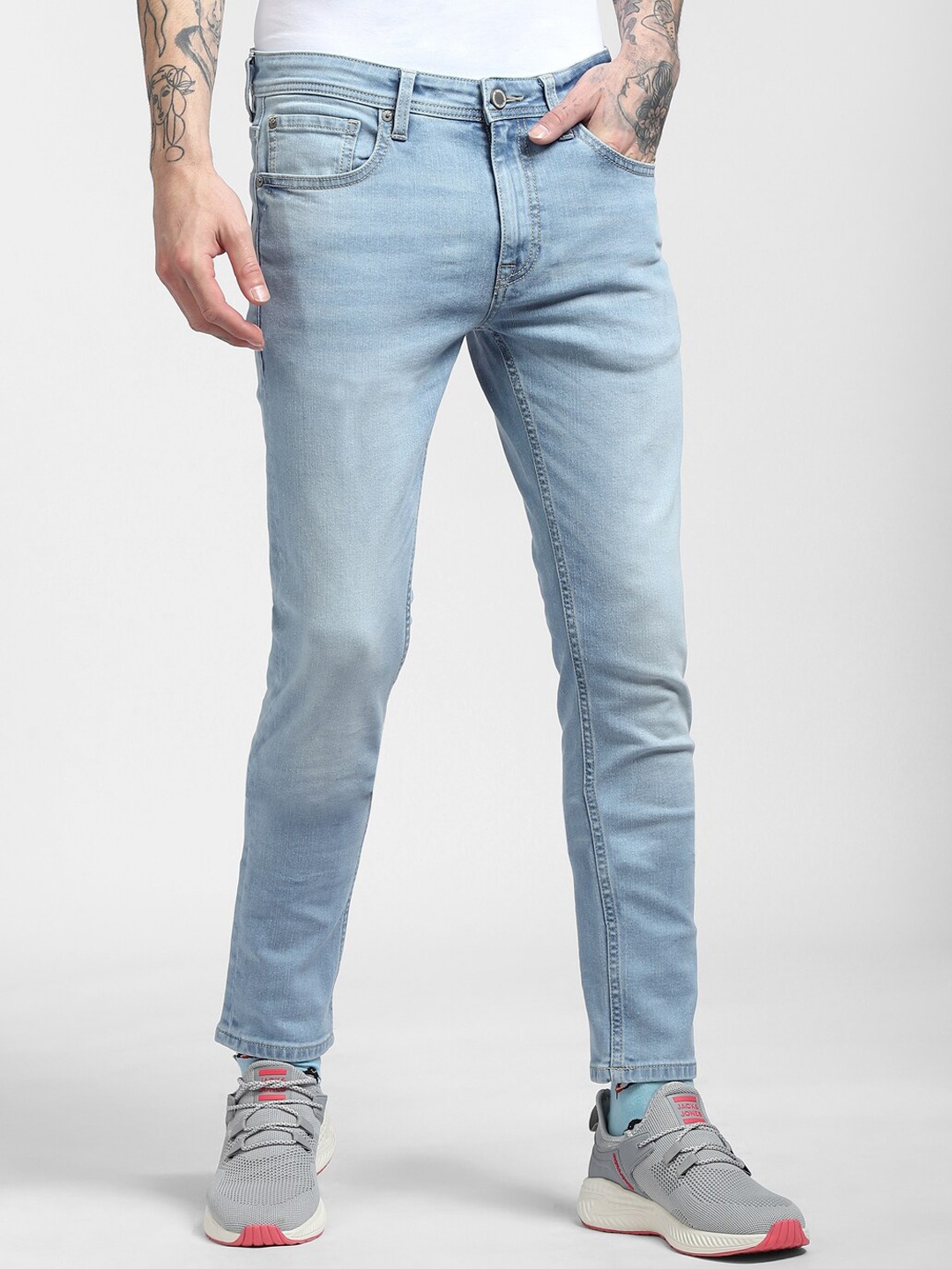 

Jack & Jones Men Blue Low-Rise Heavy Fade Stretchable Jeans