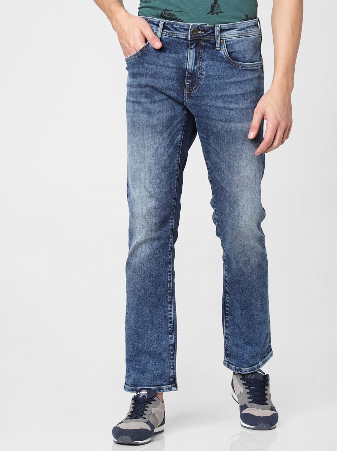 

Jack & Jones Men Blue Low-Rise Heavy Fade Stretchable Jeans