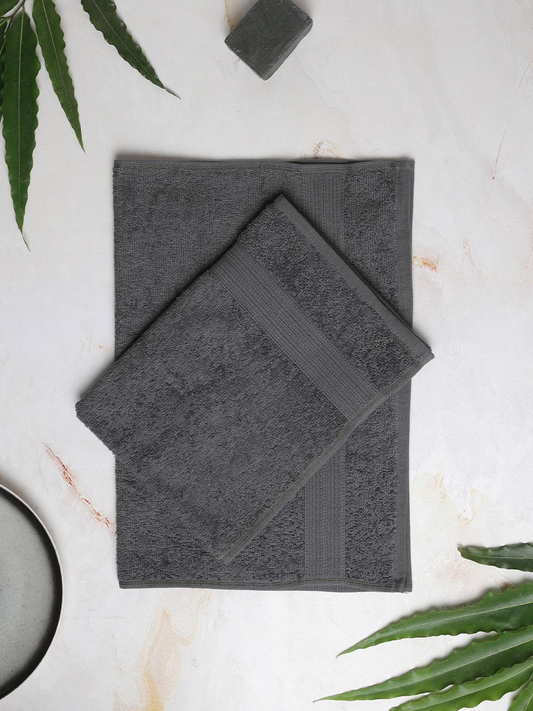 

SPACES Set Of 2 Grey Solid 400 GSM Hand Towels