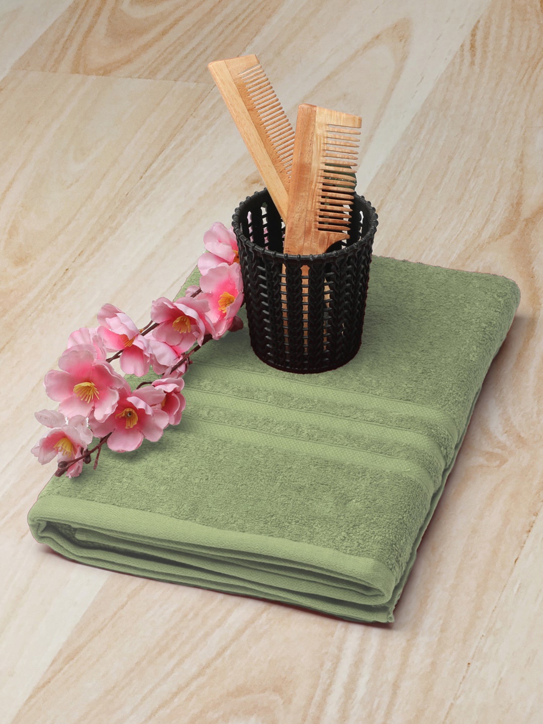 

Monte Carlo Green 525 GSM Cotton Bath Towel