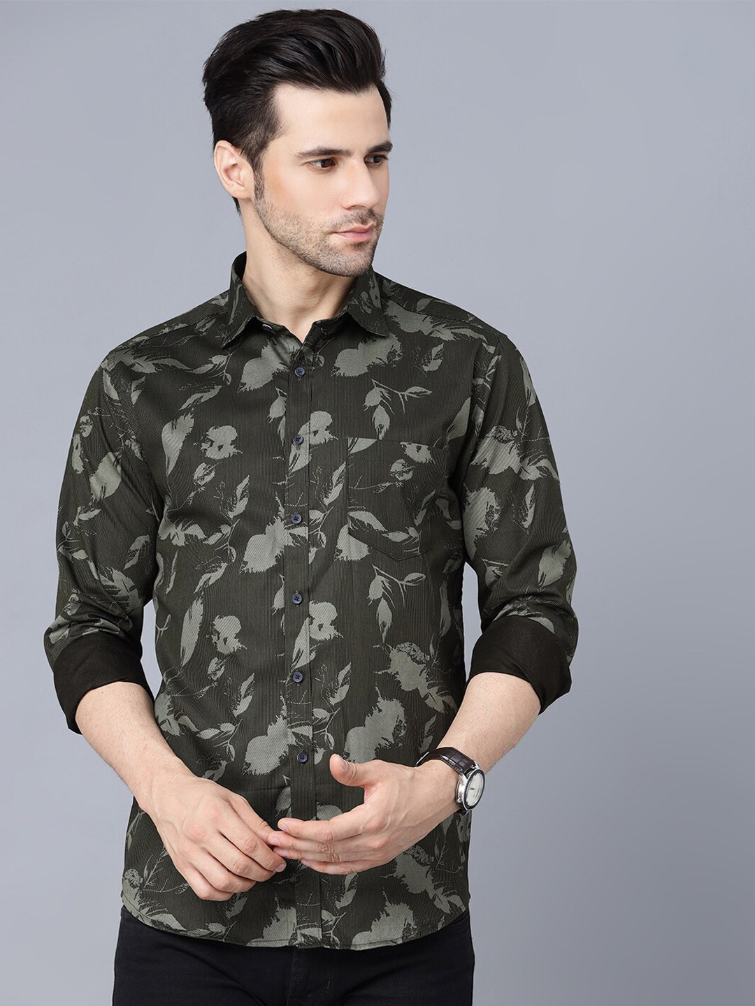 

MR KAMEEJ Men Olive Green Relaxed Printed Casual Shirt