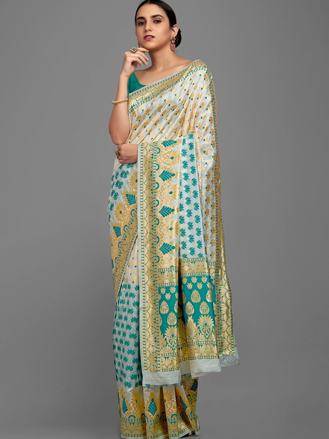 

HRITIKA Off White & Sea Green Floral Zari Silk Blend Banarasi Saree