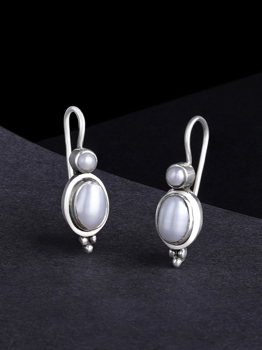 

Silvora by Peora White Oval Drop Earrings