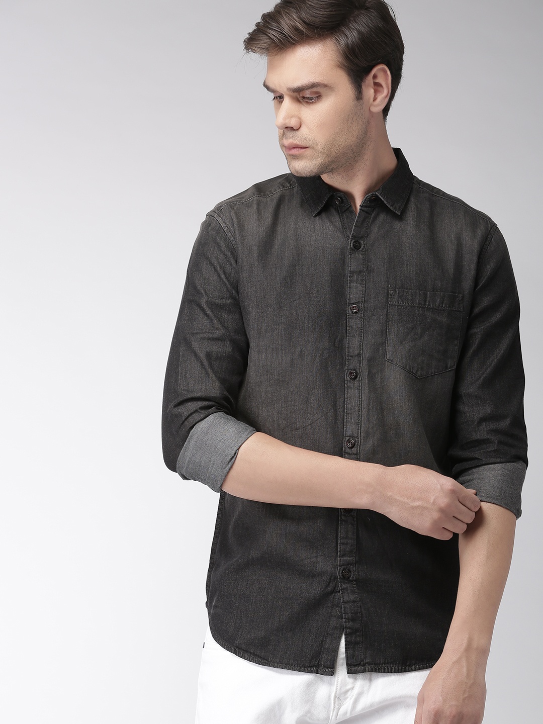 

HIGHLANDER Men Charcoal Grey Slim Fit Faded Denim Casual Shirt